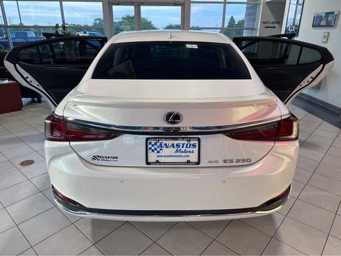 Used 2021 Lexus ES 250 w/ Premium Package AWD/4WD image 12