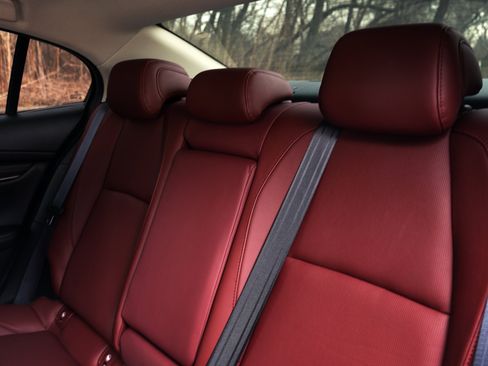 Used 2023 MAZDA MAZDA3 s image 18