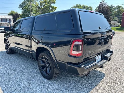 Used 2020 RAM 1500 Limited w/ Black Appearance Package AWD/4WD image 7