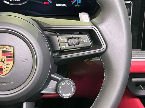 New 2026 Porsche Cayenne image 41