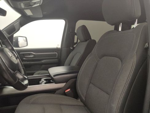 Used 2020 RAM 1500 Big Horn RWD image 17