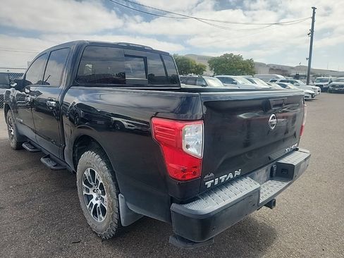 Used 2021 Nissan Titan SV w/ SV Convenience Package AWD/4WD image 10
