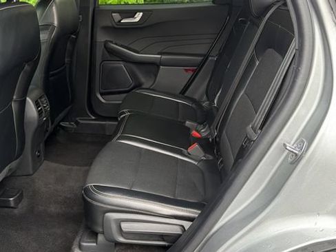 Certified 2024 Ford Escape Platinum AWD/4WD image 22