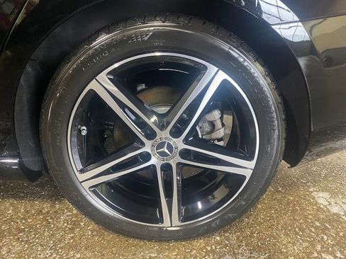 Used 2022 Mercedes-Benz A 220 4MATIC image 29