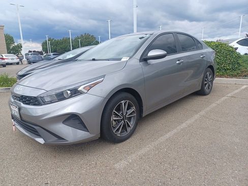 Used 2022 Kia Forte LXS FWD image 1