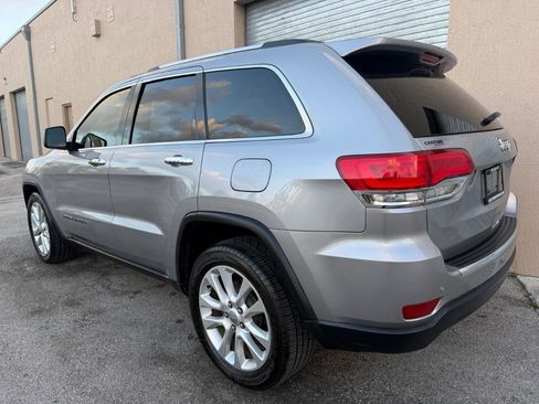 Used 2017 Jeep Grand Cherokee Limited image 14