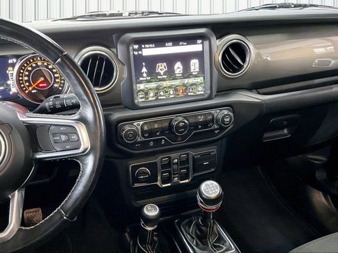 Used 2020 Jeep Wrangler Unlimited Sahara w/ Dual Top Group image 10