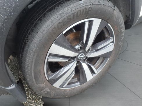 Used 2023 Nissan Rogue Platinum w/ Platinum Premium Package AWD/4WD image 6