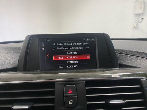 Used 2018 BMW 330e image 25