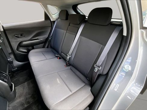 Used 2025 Hyundai Kona SEL FWD image 19