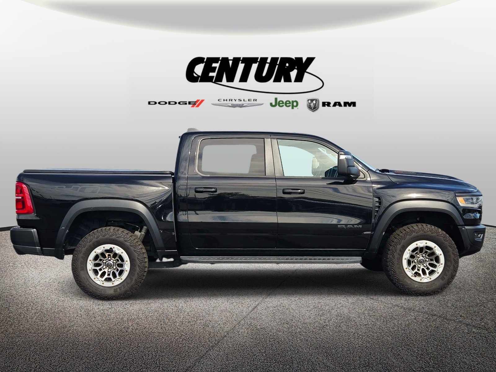 Used 2025 RAM 1500 RHO w/ RHO Level 1 Equipment Group AWD/4WD image 2
