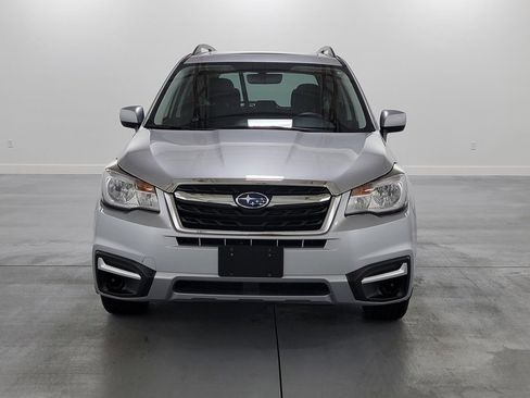 Used 2018 Subaru Forester 2.5i Premium w/ All-Weather Package image 2