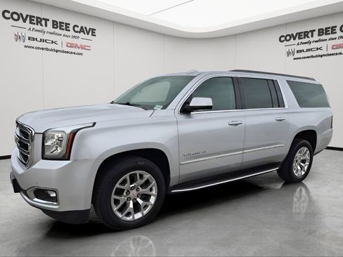 Used 2017 GMC Yukon XL SLT w/ Open Road Package image 3