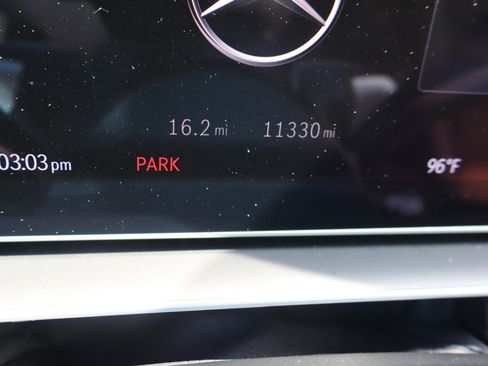 Used 2024 Mercedes-Benz GLS 450 4MATIC image 10