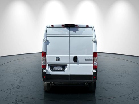 Used 2026 RAM ProMaster 2500 w/ Convenience Group FWD image 5
