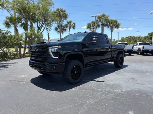 New 2026 Chevrolet Silverado 2500 High Country w/ Midnight Edition AWD/4WD image 2
