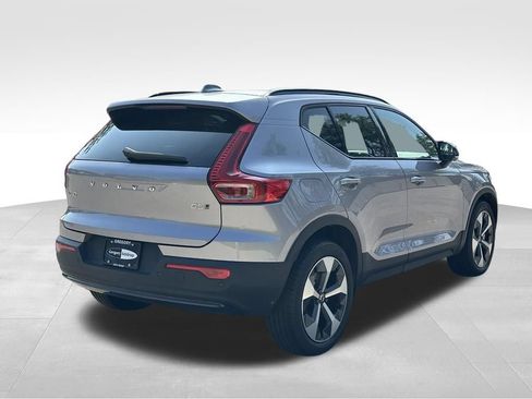Used 2026 Volvo XC40 B5 Plus AWD/4WD image 7
