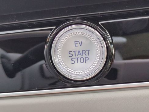 Used 2026 Genesis Electrified GV70 AWD/4WD image 30