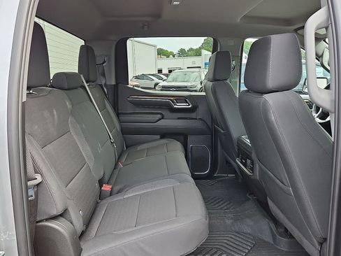 Used 2025 Chevrolet Silverado 1500 LT Trail Boss AWD/4WD image 32