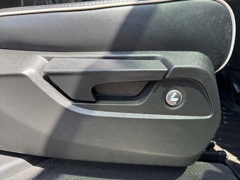 Used 2023 Acura MDX SH-AWD w/ Advance Package image 22