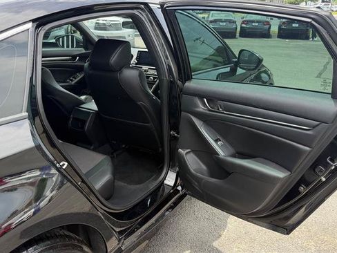 Used 2020 Honda Accord Sport image 36