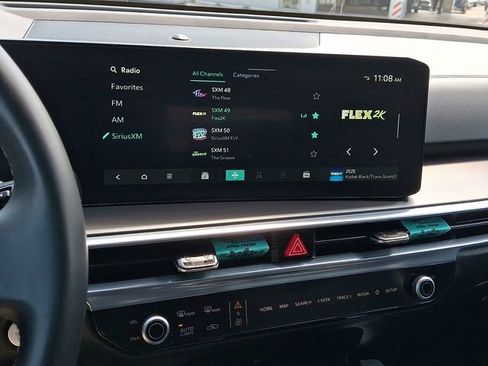 Certified 2025 Kia Sorento SX FWD image 18