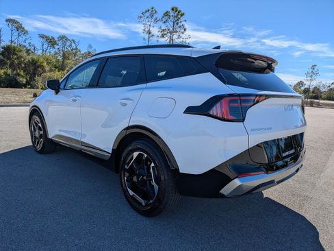 Certified 2026 Kia Sportage SX image 7