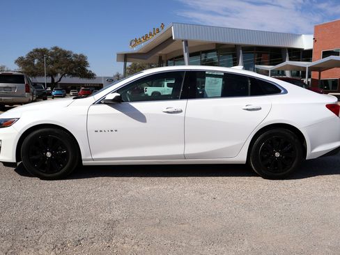 Used 2023 Chevrolet Malibu LT image 2