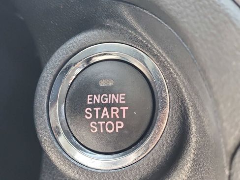 Used 2023 Subaru Crosstrek 2.0i Premium image 23