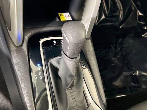 Used 2022 Toyota Corolla Cross LE image 16