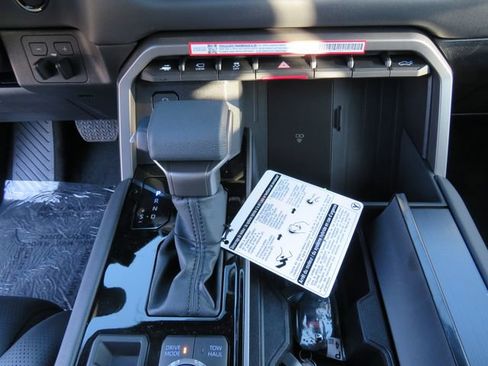 New 2026 Toyota Tundra Platinum image 31