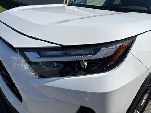 Certified 2025 Toyota RAV4 XLE AWD/4WD image 9