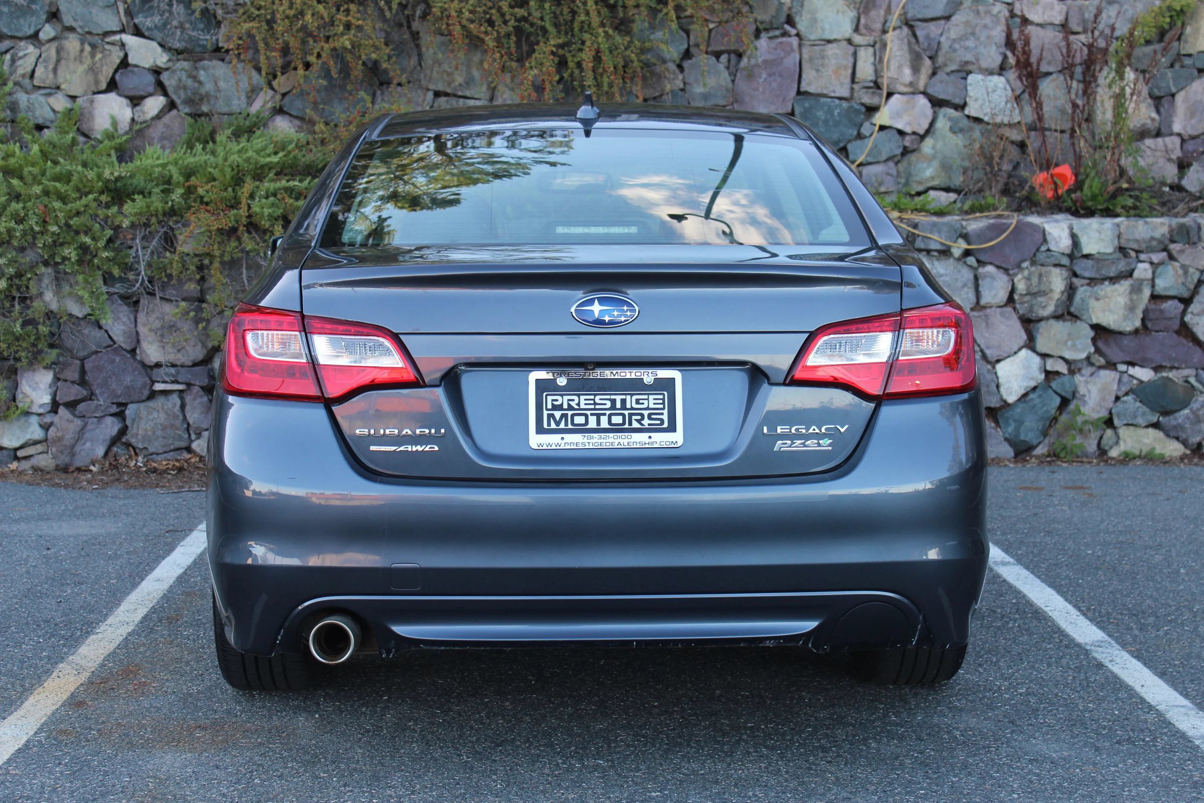 Used 2017 Subaru Legacy 2.5i Sport AWD/4WD image 8