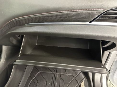 Used 2023 Chevrolet Traverse RS w/ LPO, Floor Liner Package image 34