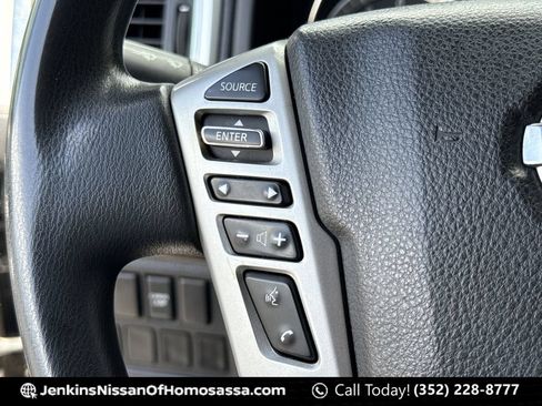 Used 2019 Nissan Titan SV AWD/4WD image 41