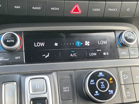 Used 2024 Hyundai Palisade Calligraphy AWD/4WD image 31