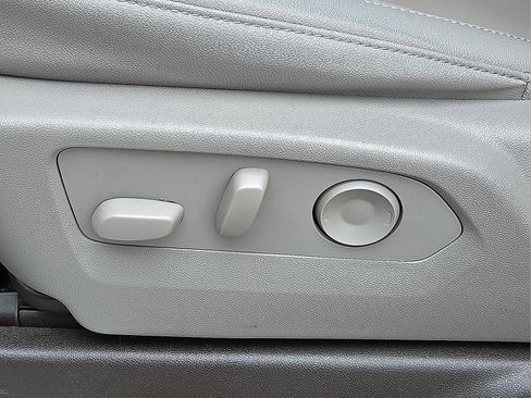 Used 2024 Chevrolet Silverado 1500 RST image 14