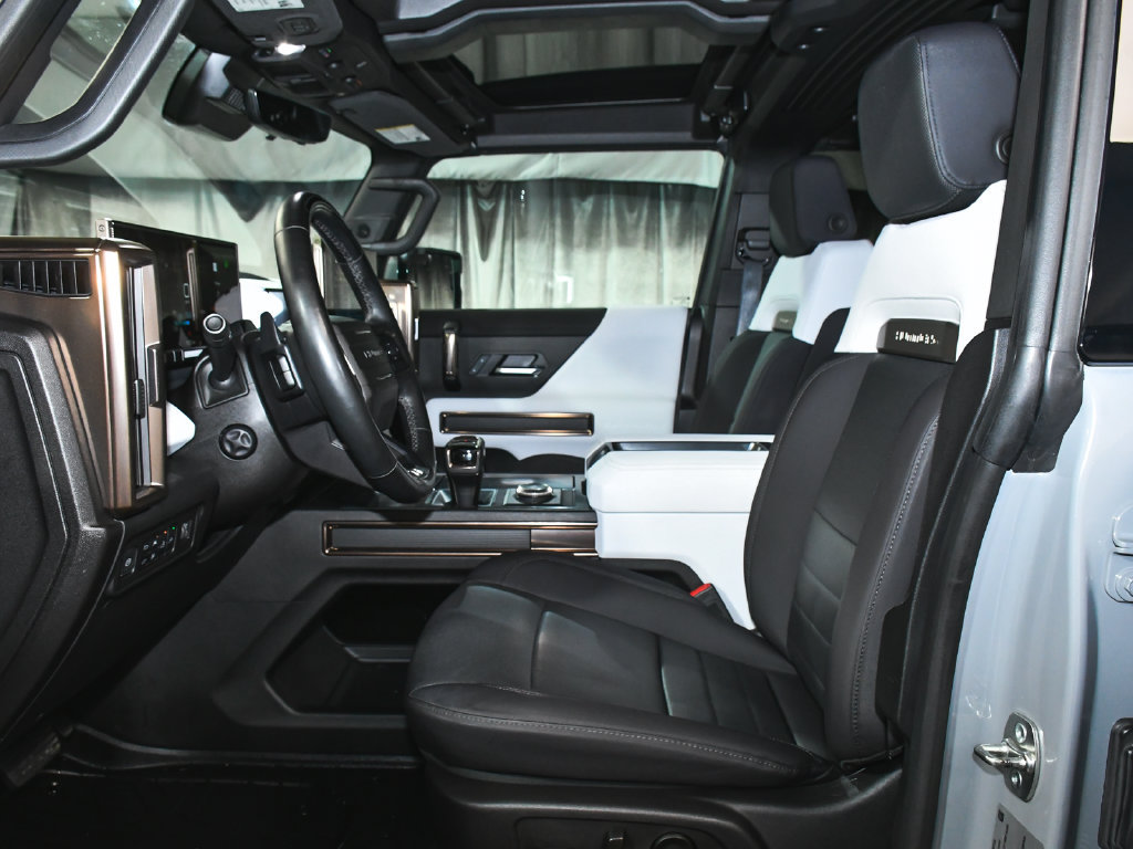 Used 2025 GMC Hummer EV 3X AWD/4WD image 43