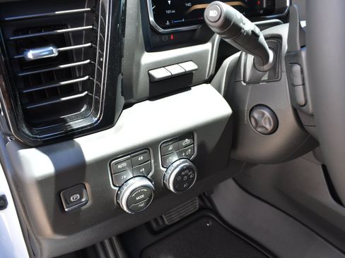 New 2026 GMC Sierra 1500 AT4 w/ AT4 Premium Package AWD/4WD image 15