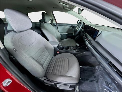 Certified 2025 Kia K4 EX FWD image 25