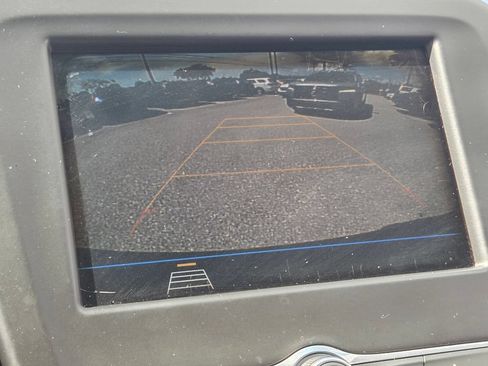 Used 2019 Chevrolet Equinox LS FWD image 24