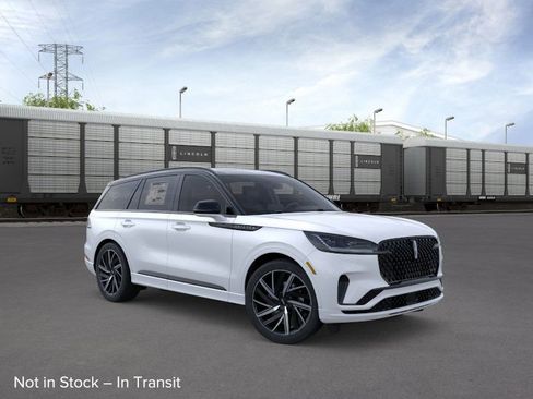 New 2026 Lincoln Aviator Black Label image 6