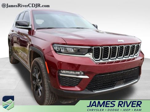 Used 2024 Jeep Grand Cherokee Limited AWD/4WD image 7