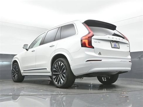 New 2026 Volvo XC90 B6 Ultra image 43