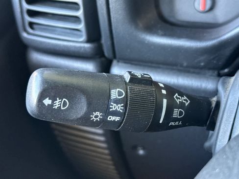 Used 2004 Jeep Wrangler Rubicon w/ Dual Top Group image 31