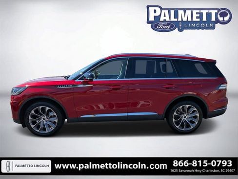 Certified 2025 Lincoln Aviator Reserve w/ Illumination Package AWD/4WD image 6