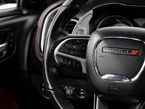 Used 2019 Dodge Charger Scat Pack w/ Dynamics Package RWD image 24