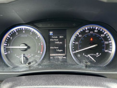 Used 2018 Toyota Highlander XLE FWD image 22