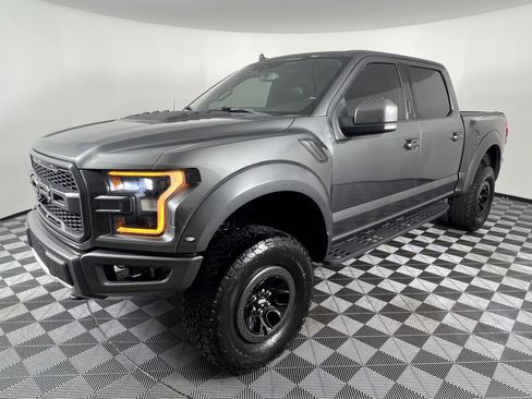 Used 2019 Ford F150 Raptor w/ Equipment Group 802A Luxury image 7