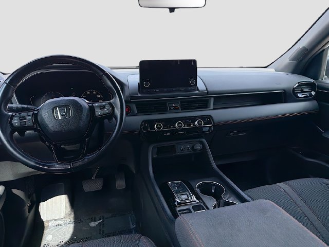 Used 2023 Honda Pilot Sport image 22